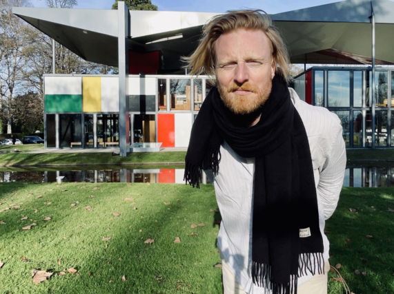 Image shows artist Ryan Board at the Pavillon Le Corbusier, Zurich